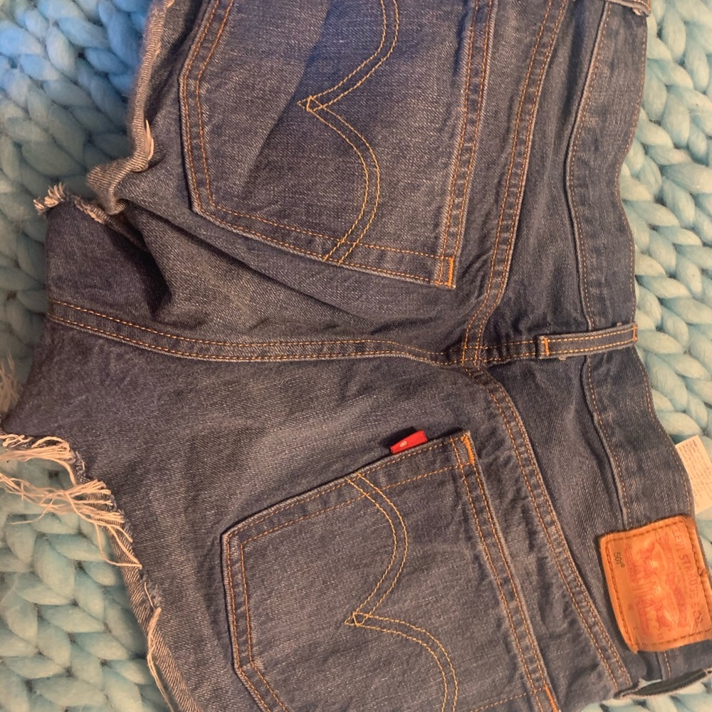 Levi’s shorts button up